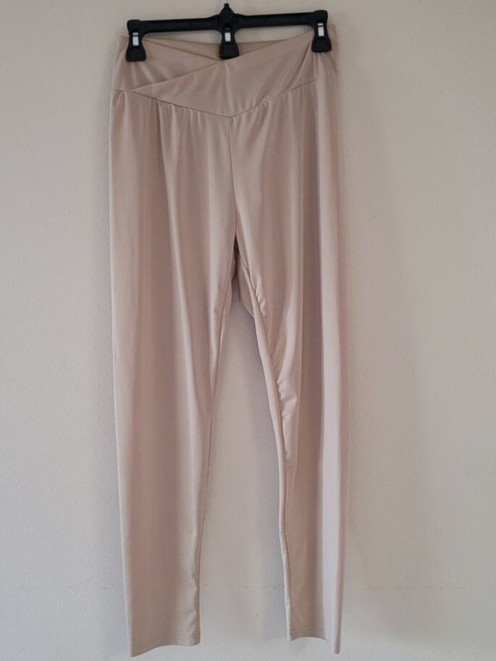 Women's Large Beige Crossover Waist Leggings